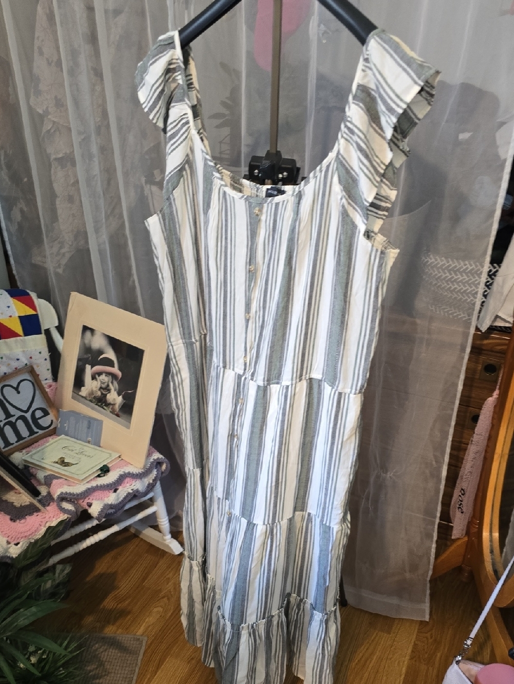 Warehouse One 3X Pocketed Midi Dress
